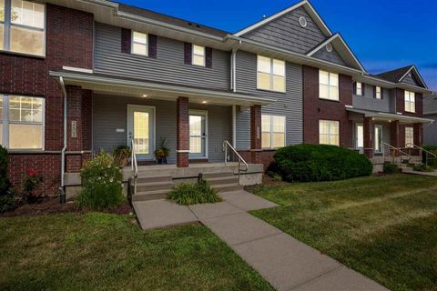 Photo of 253 Huntington Dr, Iowa City, IA 52245 (MLS # 202504445)