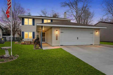 Photo of 1602 Dover St., IowaCity, IA 52240 (MLS # 202602046)