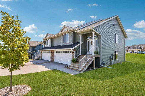 Photo of 1255 Abraham Dr, NorthLiberty, IA 52317 (MLS # 202605249)