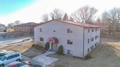 Photo of 2432 Petsel Place, IowaCity, IA 52246 (MLS # 202601495)