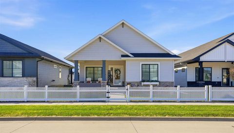 Photo of 762 Clover Hill Dr, NorthLiberty, IA 52317 (MLS # 202600079)