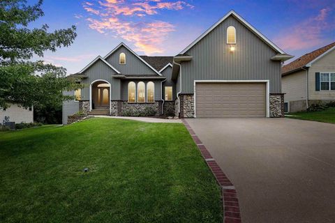 Photo of 936 Willow Ln, Lisbon, IA 52253 (MLS # 202505257)