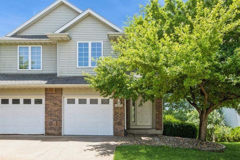 Photo of 1539 Ranier Dr, Iowa City, IA 52246 (MLS # 202504130)