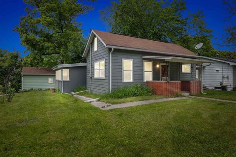 Photo of 621 Reno St, Iowa City, IA 52245 (MLS # 202503840)