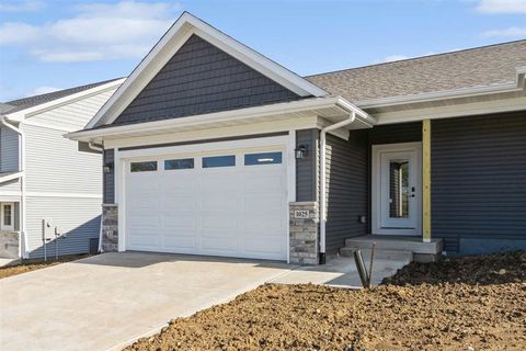 Photo of 1001 Highland Trl, Solon, IA 52333 (MLS # 202600219)