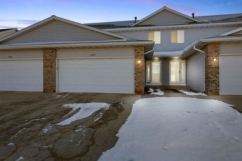 Photo of 2725 Pheasant Ridge Ct, Marion, IA 52302 (MLS # 202507372)