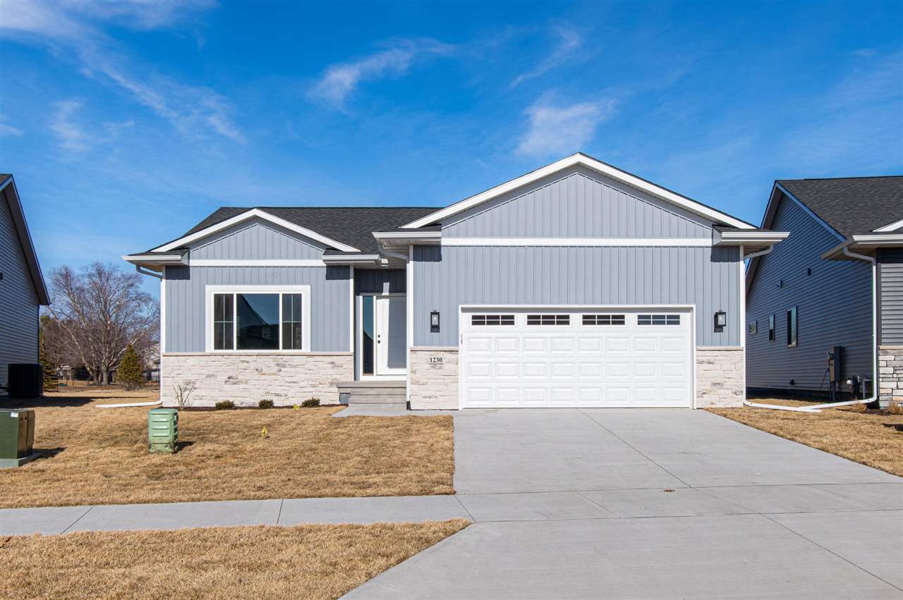 Photo 1 of 34 — 1230 Priscilla Ct, NorthLiberty, IA 52317