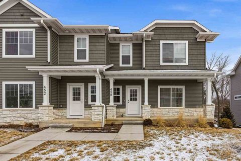 Photo of 458 Cherry Ave, IowaCity, IA 52240 (MLS # 202601429)