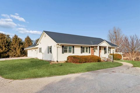Photo of 799 290th St, WestLiberty, IA 52776 (MLS # 202601318)