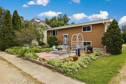 Photo of 100 Rohrback, Morley, IA 52312 (MLS # 202603512)