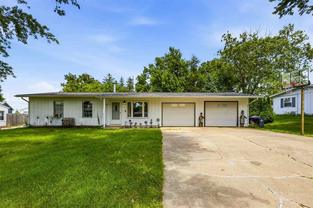 Photo 1 of 14 — 54 Oklahoma Ave SW, CedarRapids, IA 52404