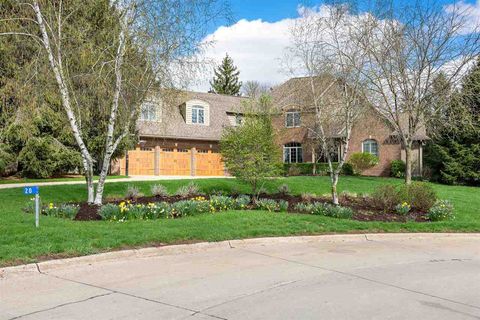 Photo of 20 Cherry Ln NE, IowaCity, IA 52240 (MLS # 202602396)