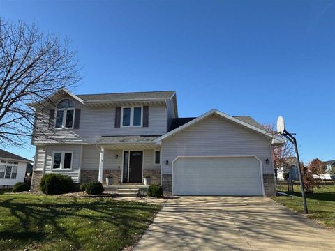 Photo of 3090 Primrose St, Marion, IA 52302 (MLS # 202506963)