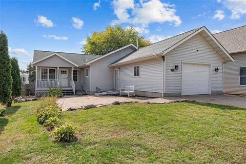 Photo of 212 E 4th St, Wilton, IA 52778 (MLS # 202506530)