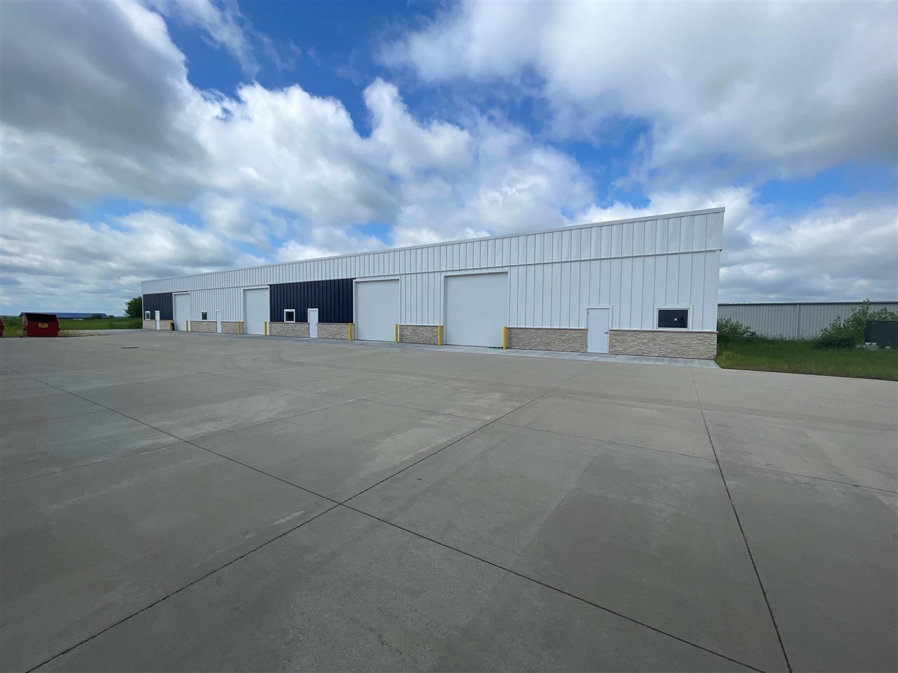 Photo 1 of 3 — 6900 Partners Ave B2 #100, Marion, IA 52302