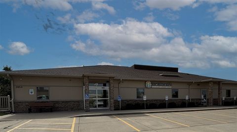 Photo of 2854 Coral Ct, IA 52241 (MLS # 202506035)