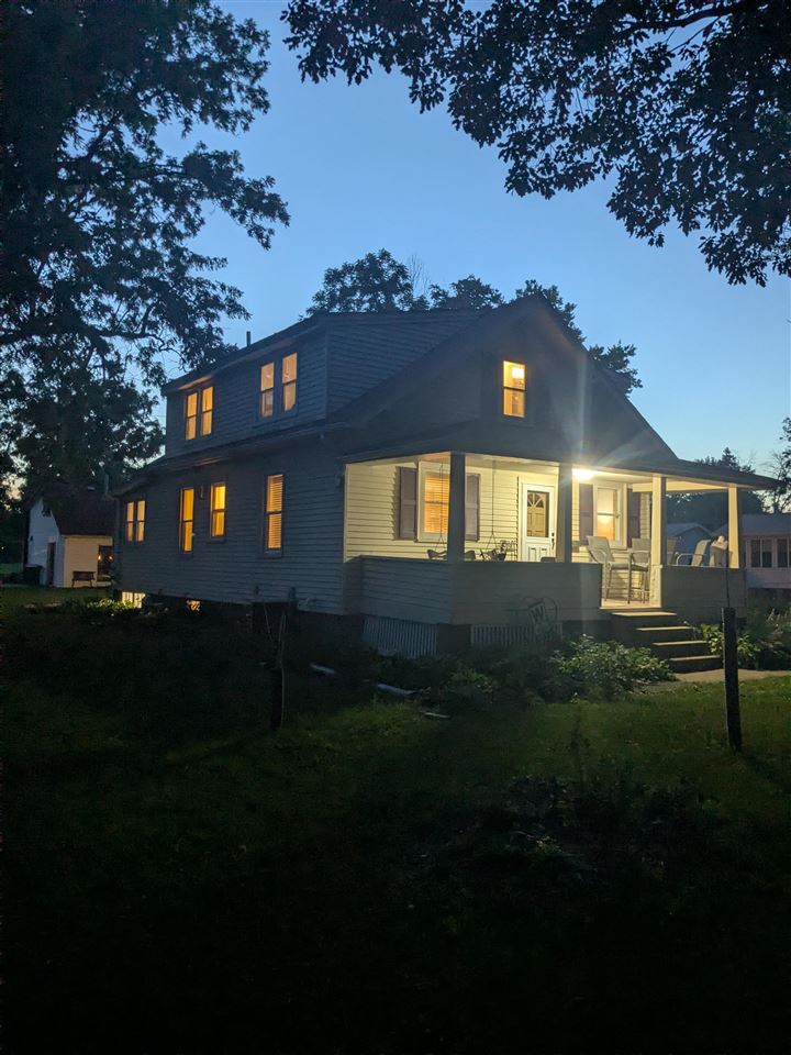 Photo 1 of 33 — 515 3rd Ave, IowaCity, IA 52245