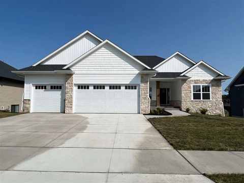 Photo of 20 S Seven Oaks Rd, NorthLiberty, IA 52317 (MLS # 202602237)