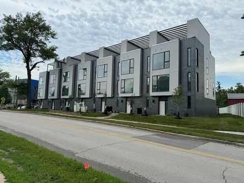 Photo of 14 Lincoln Ave #1, IowaCity, IA 52246 (MLS # 202600342)