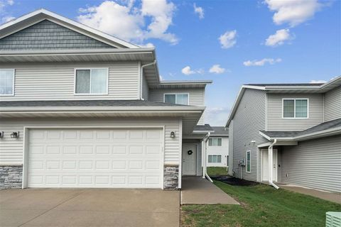Photo of 1406 Truman Ct NE #B, CedarRapids, IA 52402 (MLS # 202602220)