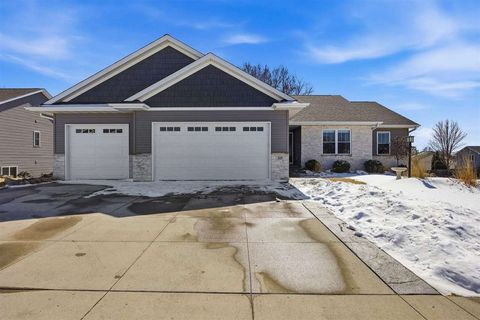 Photo of 315 Canterbury St, NorthLiberty, IA 52317 (MLS # 202601849)