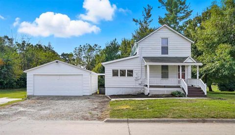 Photo of 106 E Harlen, IA 52641 (MLS # 202506201)