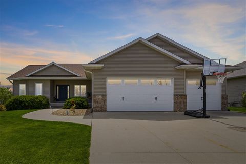 Photo of 3215 Stanley Cup Dr, Marion, IA 52302 (MLS # 202603076)