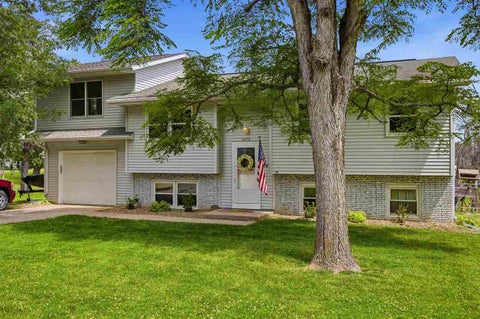 Photo of 3272 Coral Ave NE, Solon, IA 52333 (MLS # 202603685)