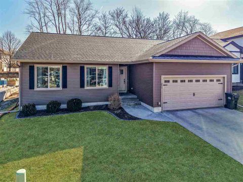 Photo of 236 Kenneth Dr, IowaCity, IA 52245 (MLS # 202603467)
