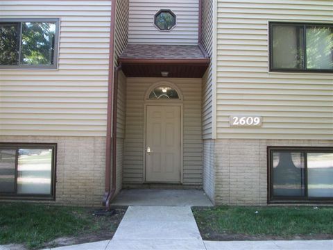 Photo of 2609 Westwinds Dr 1 #1, IowaCity, IA 52246 (MLS # 202600978)