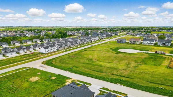 647 ROCK RIDGE RD, TIFFIN, IA 52340 - Image 9bd3ff753618d0a3e128a4c05524c2ea/106741504