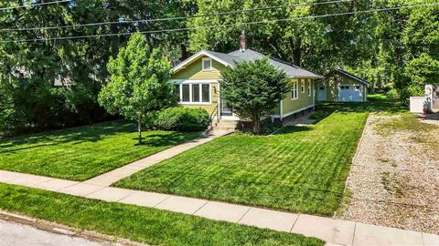 Photo of 409 Beldon Ave., IowaCity, IA 52246 (MLS # 202604434)