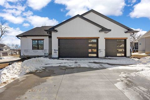 Photo of 521 Elizabeth Ln, Tiffin, IA 52340 (MLS # 202601923)