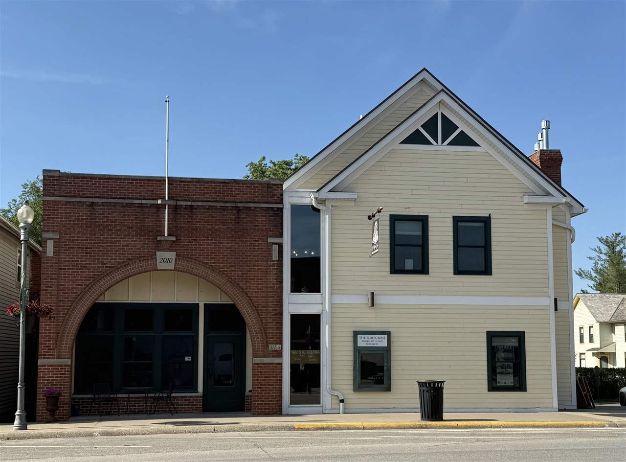 Photo 1 of 72 — 116 W Main, WestBranch, IA 52358