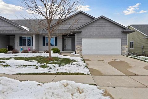 Photo of 3825 Whitman Ave, Marion, IA 52302 (MLS # 202601901)