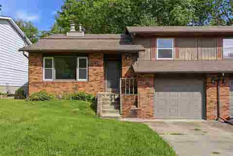 Photo of 1912 North Ridge Dr, Coralville, IA 52241 (MLS # 202603915)