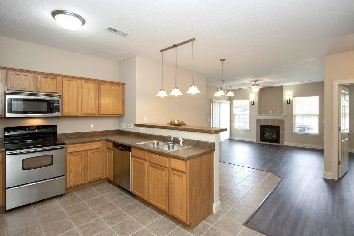 Photo 1 of 19 — 600 Grandview Ct Unit 603, IowaCity, IA 52246