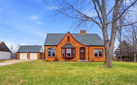 Photo of 511 Highway 6 Trl, SouthAmana, IA 52334 (MLS # 202601968)