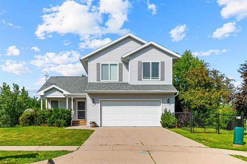 Photo of 74 Andrea Ct, Iowa City, IA 52246 (MLS # 202504696)