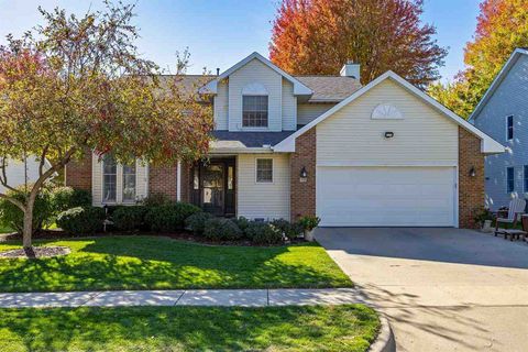 Photo of 59 Heron Cir, IowaCity, IA 52245 (MLS # 202601026)