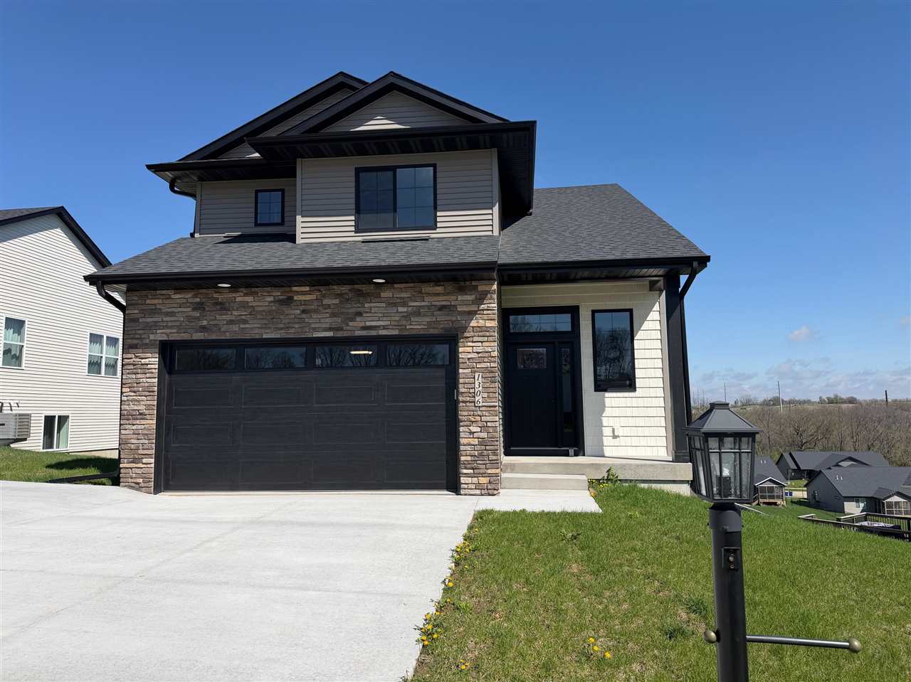 Photo 1 of 50 — 1306 E Gable Way, Tiffin, IA 52340