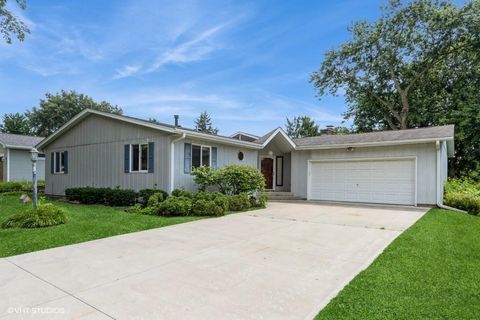 Photo of 1923 Calvin Avenue, Iowa City, IA 52246 (MLS # 202504782)
