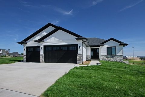 Photo of 804 Windam Dr., Solon, IA 52333 (MLS # 202602417)