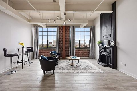 Photo of 905 3rd St SE 406 #406, CedarRapids, IA 52401 (MLS # 202602461)