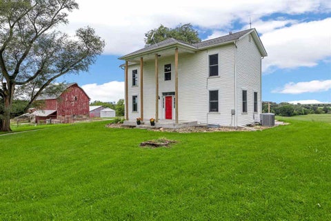 Photo of 931 Dixon Ave, Tipton, IA 52772 (MLS # 202605246)