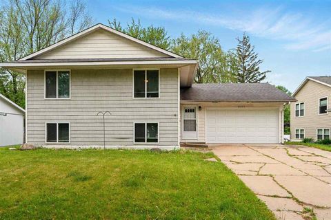 Photo of 3339 Lower West Branch Rd, IowaCity, IA 52245 (MLS # 202507016)