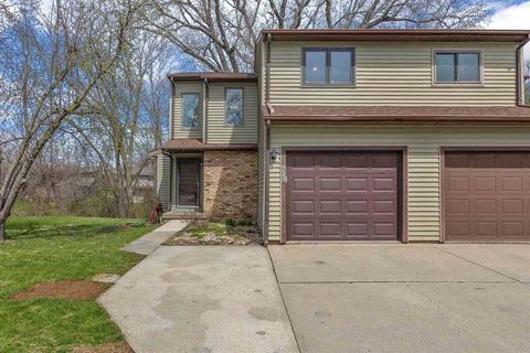 Photo of 2326 Plaen View, IowaCity, IA 52246 (MLS # 202602409)