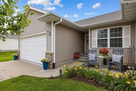 Photo of 1600 Hunters Creek Way, Marion, IA 52302 (MLS # 202504447)