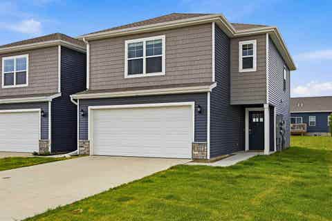 Photo of 827 Oak Dr, Palo, IA 52324 (MLS # 202603780)