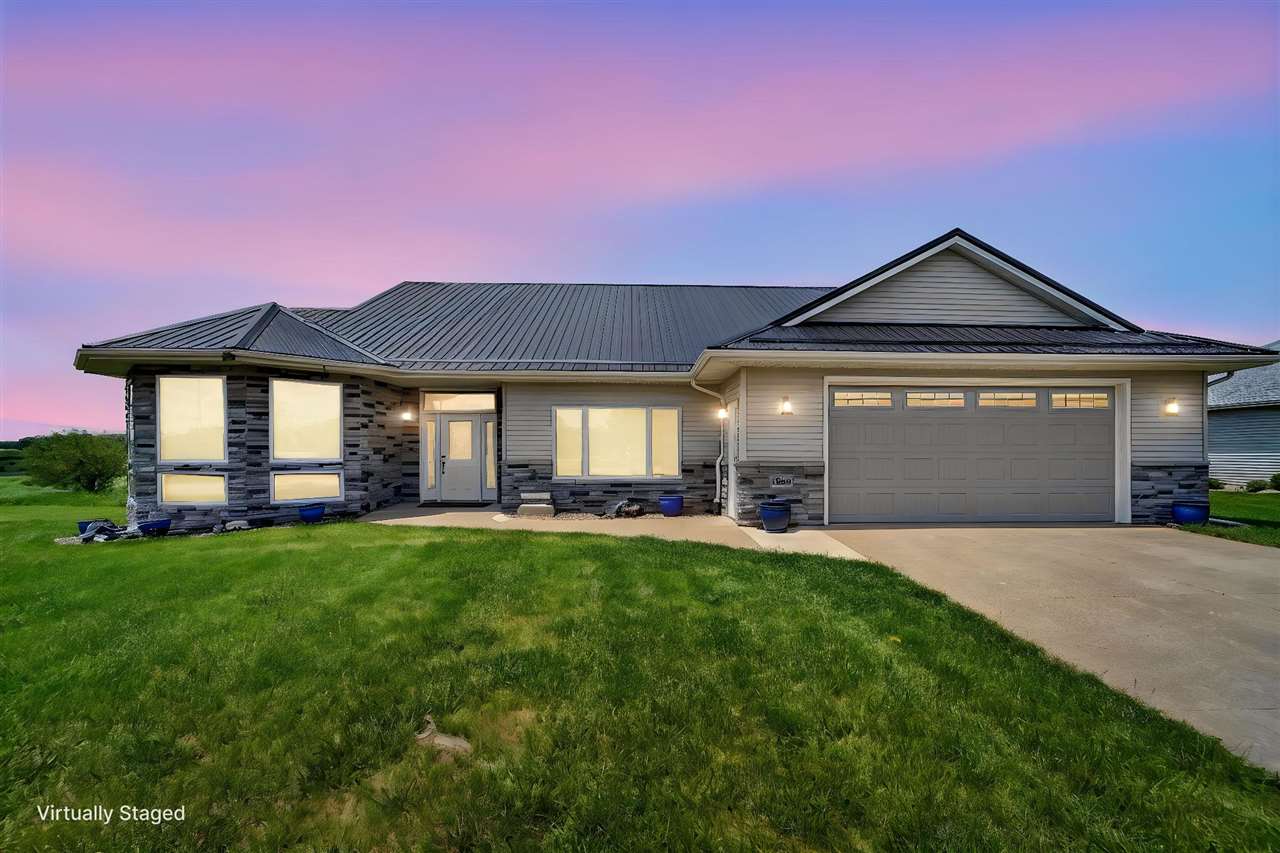 Photo 1 of 67 — 1264 Ivan Ln, WestLiberty, IA 52776